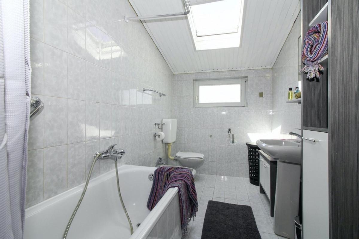Casa Parenzana In Porec - Haus Fuer 7-9 Personen المظهر الخارجي الصورة